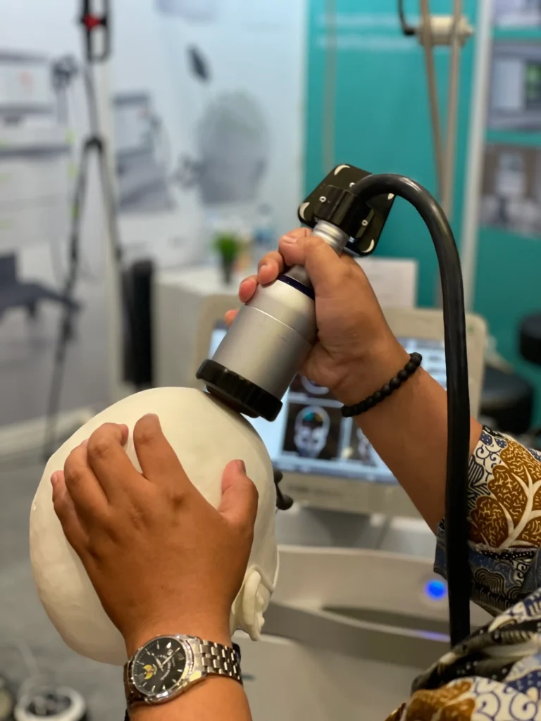 Neurolith Demo application on mannequin head